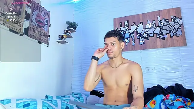 Snapshot of Friendsofeverything_ chatting on 10/08/25, 11:13 Friendsofeverything  online show from 10/08/25, 11:13