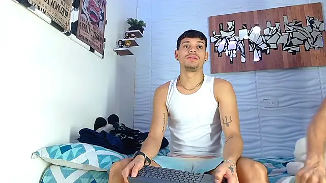 Snapshot of Friendsofeverything_ chatting on 10/11/25, 02:59 Friendsofeverything  online show from 10/11/25, 02:59