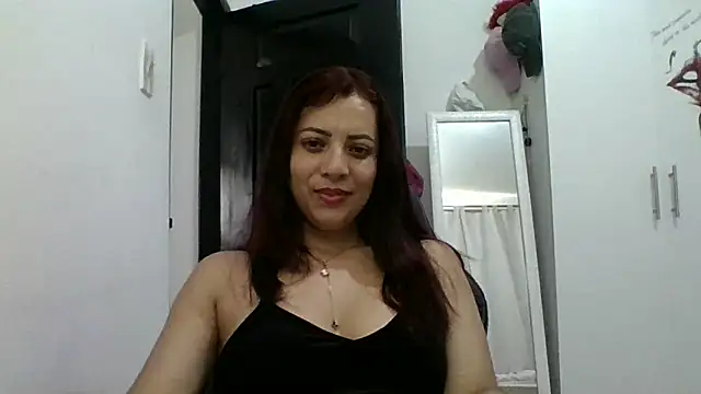 Snapshot of Anne_kis chatting on 01/29/25, 05:45 Anne kis online show from 01/29/25, 05:45