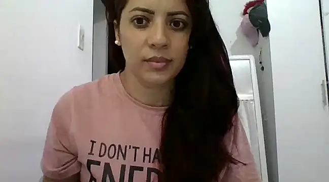 Snapshot of Anne_kis chatting on 03/05/25, 04:24 Anne kis online show from 03/05/25, 04:24