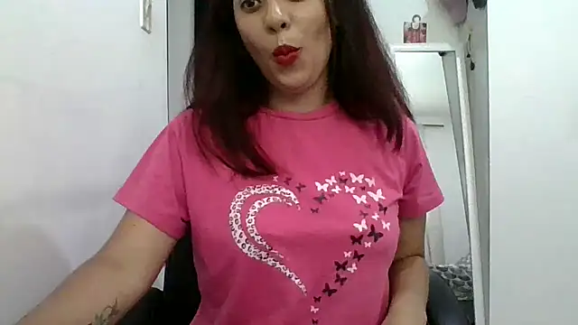 Snapshot of Anne_kis chatting on 03/20/25, 09:02 Anne kis online show from 03/20/25, 09:02