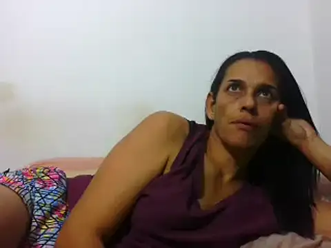 latinbrunettet online show from 01/09/25, 01:02