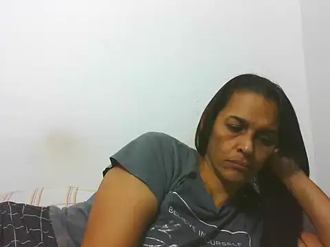 latinbrunettet online show from 11/26/25, 01:34