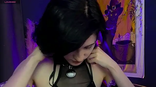 Snapshot of dark_vamp_ chatting on 12/05/24, 03:59 dark vamp online show from 12/05/24, 03:59