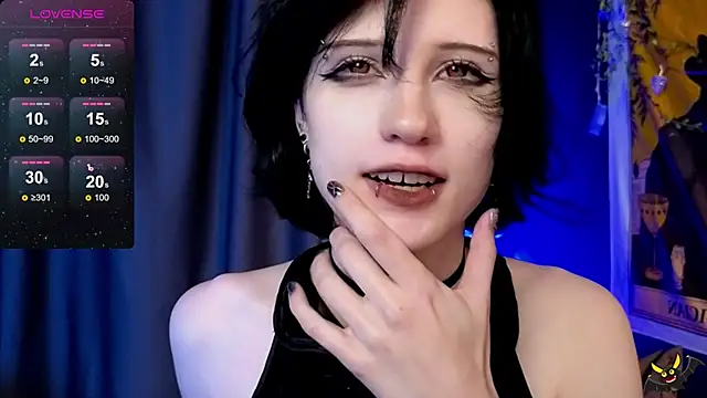 Snapshot of dark_vamp_ chatting on 12/14/24, 03:07 dark vamp online show from 12/14/24, 03:07