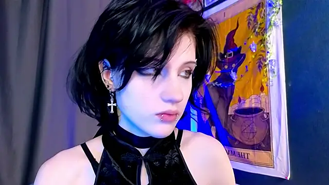 Snapshot of dark_vamp_ chatting on 12/29/24, 08:58 dark vamp online show from 12/29/24, 08:58