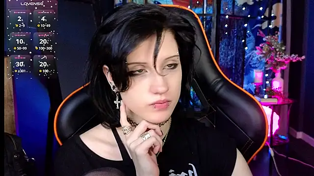 Snapshot of dark_vamp_ chatting on 02/14/25, 04:15 dark vamp online show from 02/14/25, 04:15