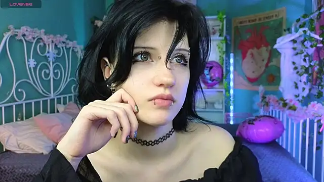 Snapshot of dark_vamp_ chatting on 02/21/25, 02:50 dark vamp online show from 02/21/25, 02:50