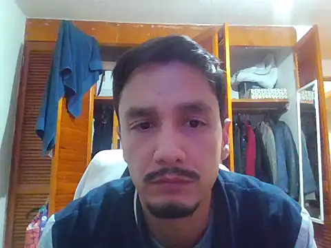 Ginessy online show from 12/21/25, 07:32