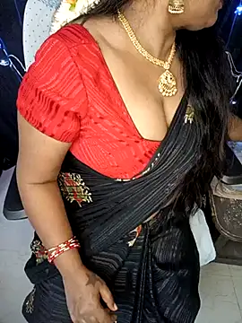 honey-sexy online show from 02/05/25, 10:19