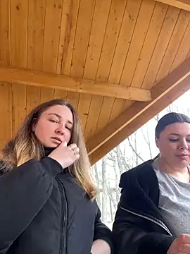 Joannakiss online show from 03/04/25, 11:40