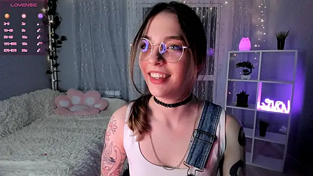 AraCopple online show from 12/15/24, 12:51