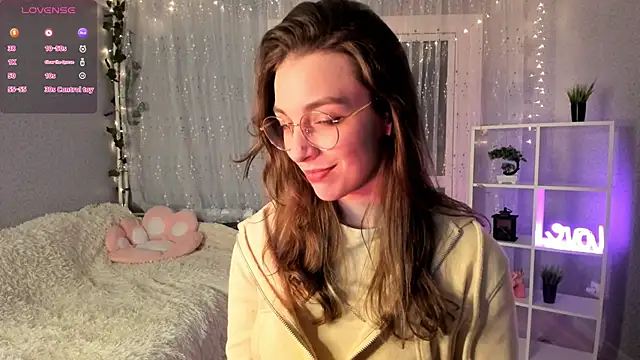 AraCopple online show from 12/19/24, 06:45