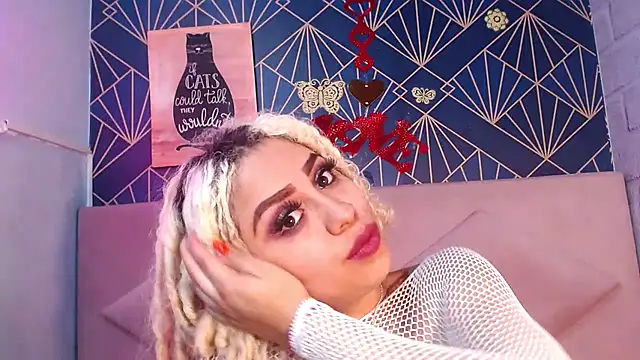 Lucy White   online show from 02/25/25, 12:58