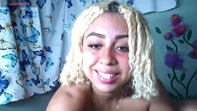 Lucy White   online show from 06/25/26, 08:57