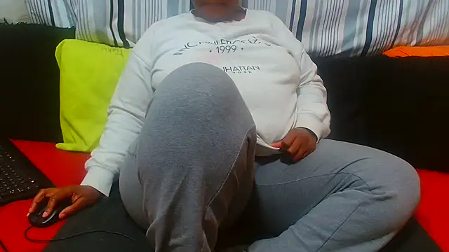 AfricanBigAssxx98 online show from 06/03/26, 09:45