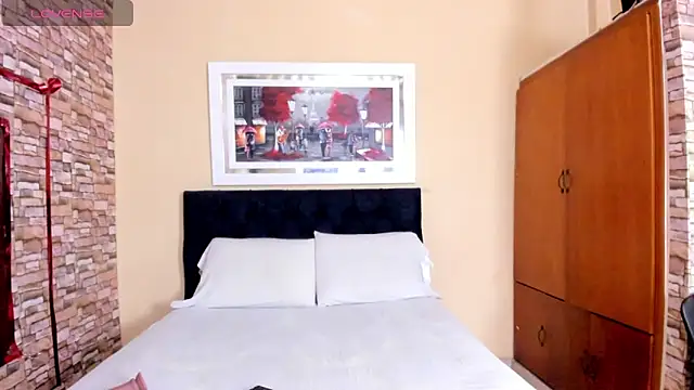 Snapshot of mariana_mauricio_hot chatting on 05/25/26, 09:43 mariana mauricio hot online show from 05/25/26, 09:43