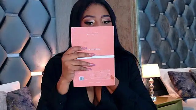 VanessaGlenn online show from 07/10/26, 12:30