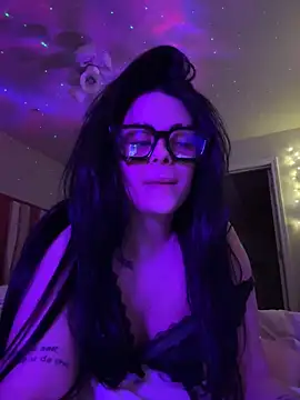 Snapshot of Sashabbay chatting on 12/18/24, 07:04 Sashabbay online show from 12/18/24, 07:04