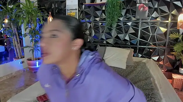 karla 999 online show from 10/16/25, 01:28