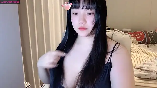 Snapshot of qiqi-666 chatting on 02/24/25, 01:10 qiqi-666 online show from 02/24/25, 01:10