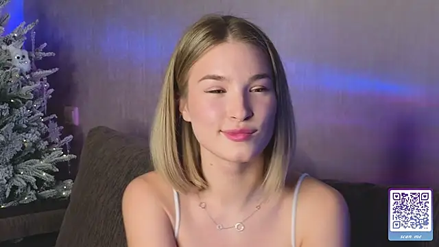 Snapshot of Starlit_Eternity chatting on 01/08/25, 05:05 Starlit Eternity online show from 01/08/25, 05:05