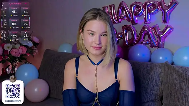 Snapshot of Starlit_Eternity chatting on 02/20/25, 05:18 Starlit Eternity online show from 02/20/25, 05:18