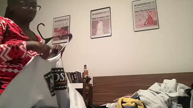 AveryJ99 online show from 12/20/24, 10:54