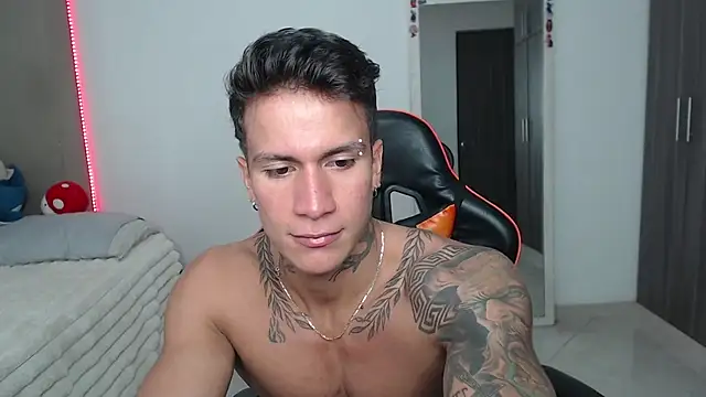 pettergrey1 online show from 04/22/26, 09:16