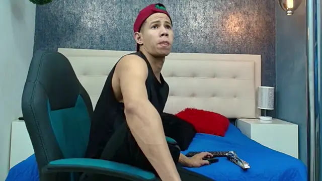 Erick Zhimerman online show from 03/24/26, 03:33