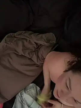 couplelti2 online show from 01/25/25, 07:18