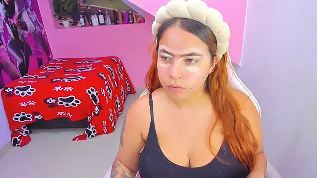 Snapshot of marcellaa303av chatting on 01/11/25, 04:27 marcellaa303av online show from 01/11/25, 04:27