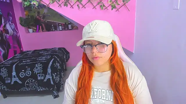 Snapshot of marcellaa303av chatting on 02/05/25, 03:02 marcellaa303av online show from 02/05/25, 03:02