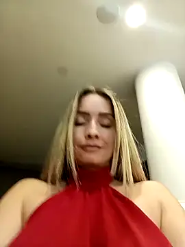 Loly Horny online show from 04/22/26, 11:17