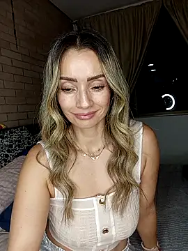 Loly Horny online show from 05/10/26, 03:01
