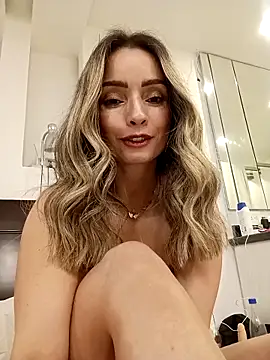 Loly Horny online show from 05/15/26, 11:45