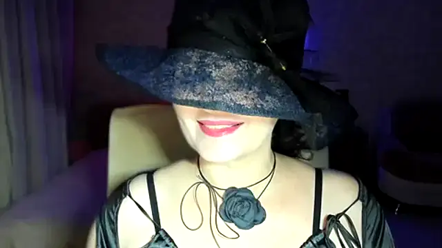 WitchBlueRose online show from 11/07/25, 05:46