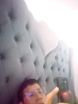 PequeArely online show from 01/04/25, 03:29