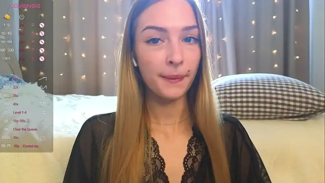 Snapshot of Soft_Eva chatting on 12/11/24, 09:41 Soft Eva online show from 12/11/24, 09:41