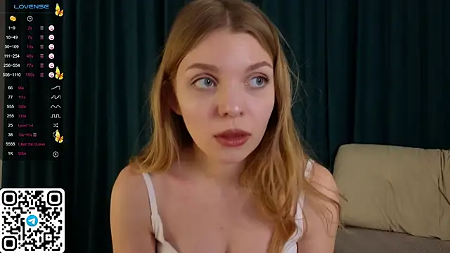 ElswythDecoursey online show from 01/13/25, 05:02