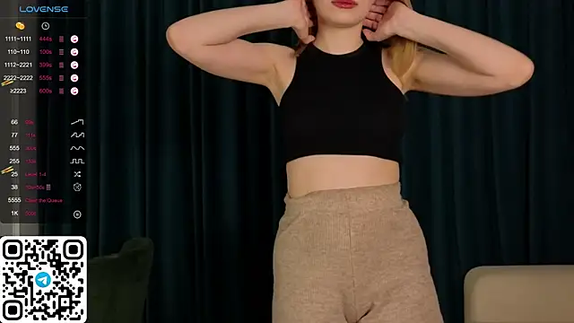 ElswythDecoursey online show from 01/25/25, 05:08