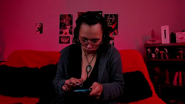 lilith-deveraux online show from 10/24/25, 02:35