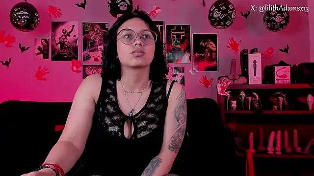 lilith-deveraux online show from 11/13/25, 08:41