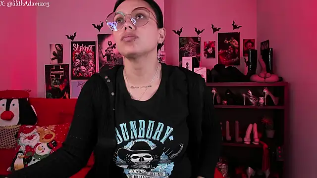 lilith-deveraux online show from 12/22/25, 02:25