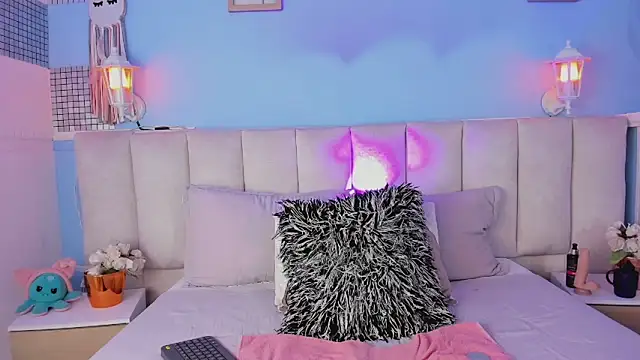 Snapshot of dayanne07 chatting on 02/12/25, 08:18 dayanne07 online show from 02/12/25, 08:18