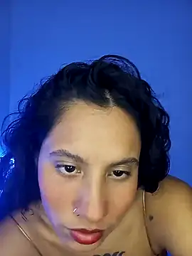 Snapshot of Karii-R chatting on 12/08/24, 03:53 Karii-R online show from 12/08/24, 03:53