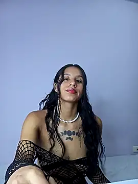 Snapshot of Karii-R chatting on 02/09/25, 03:43 Karii-R online show from 02/09/25, 03:43