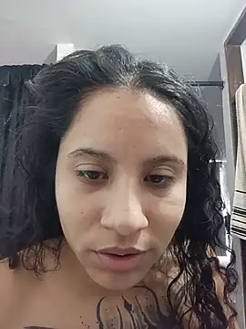 Snapshot of Karii-R chatting on 07/10/26, 04:20 Karii-R online show from 07/10/26, 04:20