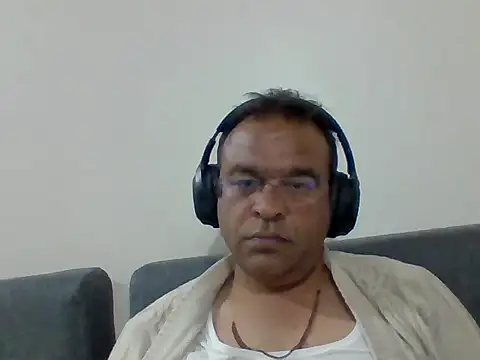 nupa230780 online show from 11/23/25, 05:35