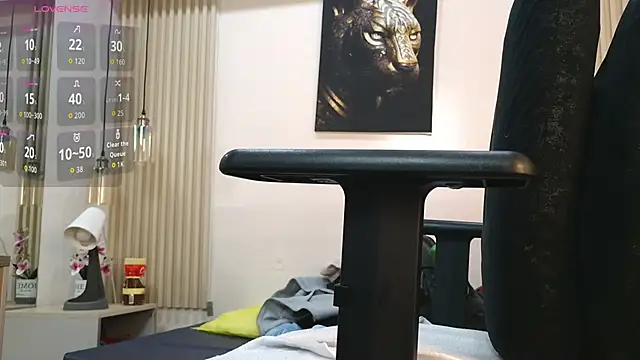 virtual charm online show from 11/25/25, 01:55